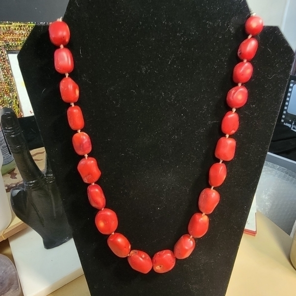 Jewelry - Coral Stone‎ Necklace